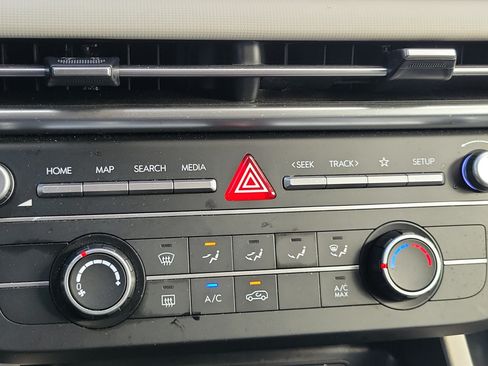 Used 2025 Hyundai Tucson SE FWD image 29