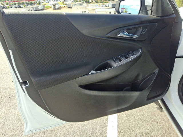 Used 2025 Chevrolet Malibu LT FWD image 12