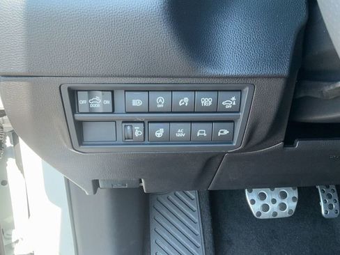 New 2026 Toyota Tundra SR5 AWD/4WD image 15
