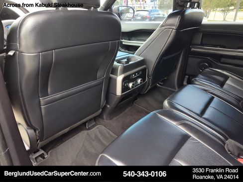 Used 2019 Ford Expedition Max XLT w/ Equipment Group 201A AWD/4WD image 16