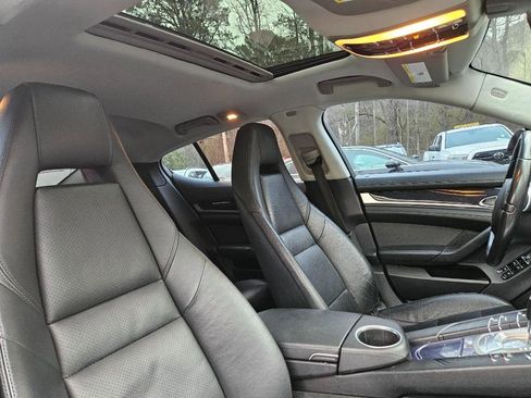 Used 2012 Porsche Panamera 4 image 36