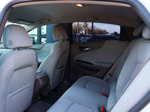 Used 2020 Chevrolet Malibu LS FWD image 33