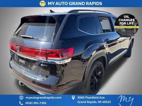 Used 2024 Volkswagen Atlas SE image 5