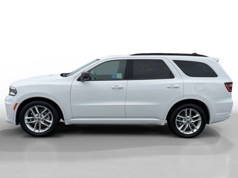 Used 2024 Dodge Durango GT image 2