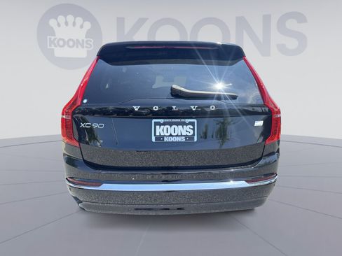 Certified 2024 Volvo XC90 T8 Plus w/ Protection Package AWD/4WD image 5