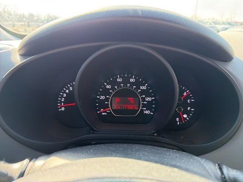 Used 2019 Kia Soul image 34