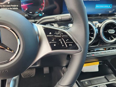 New 2026 Mercedes-Benz GLA 250 4MATIC image 27