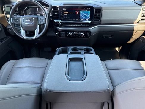 Used 2025 GMC Sierra 1500 SLT AWD/4WD image 13