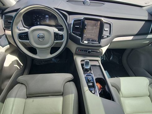 Used 2021 Volvo XC90 T8 Inscription w/ Lounge Package AWD/4WD image 18