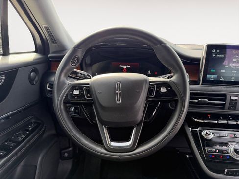 Used 2022 Lincoln Corsair Reserve w/ Equipment Group 201A image 12