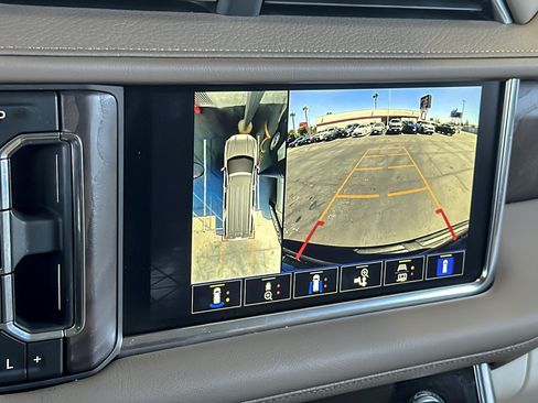 Used 2024 GMC Yukon XL Denali AWD/4WD image 20