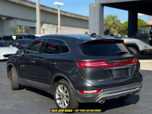 Used 2019 Lincoln MKC Select w/ Select Plus Package FWD image 4