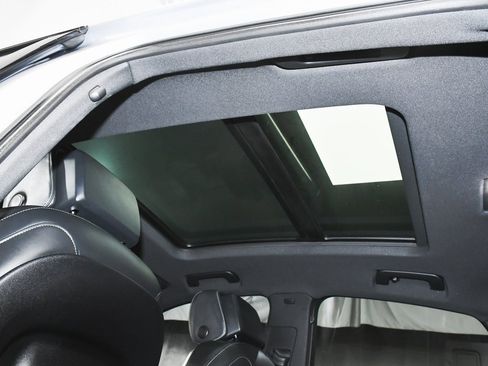 Used 2023 Audi SQ5 Premium Plus w/ Premium Plus Package image 64