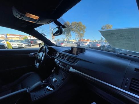 Used 2013 Lexus CT 200h w/ F Sport Pkg w/Nuluxe Trim FWD image 12