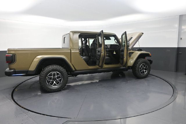 New 2026 Jeep Gladiator Rubicon AWD/4WD image 34