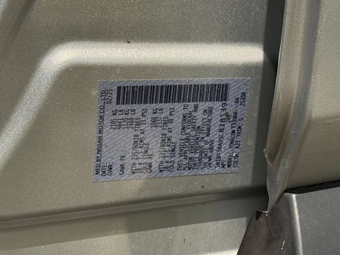 Used 2025 Nissan Rogue SV FWD image 29