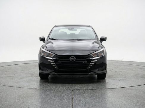 Used 2025 Nissan Versa SV FWD image 2
