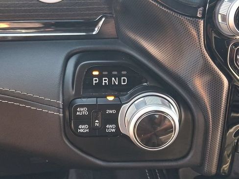 Used 2022 RAM 1500 Limited AWD/4WD image 14