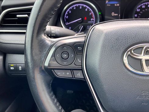 Used 2019 Toyota Camry SE w/ Convenience Package image 24