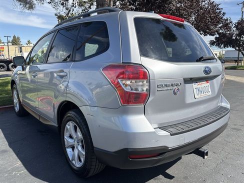 Used 2016 Subaru Forester 2.5i Premium AWD/4WD image 9