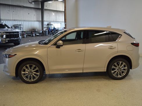 New 2025 MAZDA CX-5 AWD 2.5 S w/ Premium Plus Pkg image 6