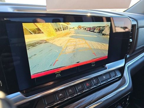 Used 2024 Chevrolet Silverado 1500 LT image 21