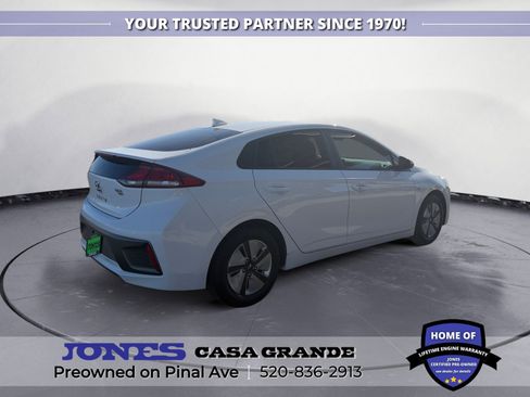 Used 2020 Hyundai Ioniq Blue image 5