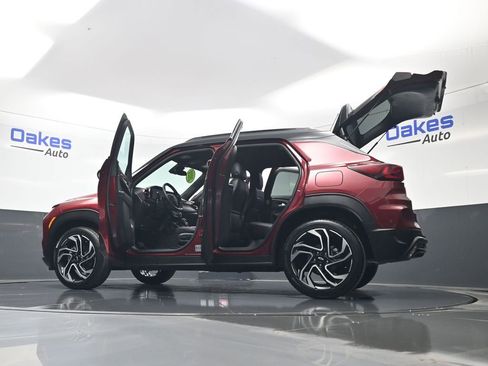 Used 2024 Chevrolet TrailBlazer RS w/ Driver Confidence Package image 60