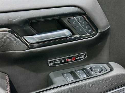 Used 2024 GMC Sierra 1500 AT4X image 18