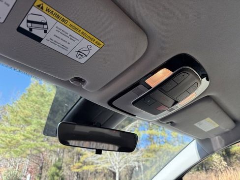 Used 2022 Hyundai Santa Fe SEL image 25