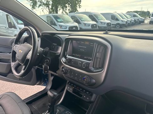 Used 2021 Chevrolet Colorado Z71 w/ Safety Package AWD/4WD image 36
