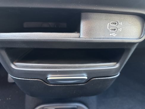 New 2026 Chrysler Voyager LX image 27