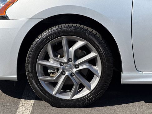 Used 2014 Nissan Sentra SR image 24