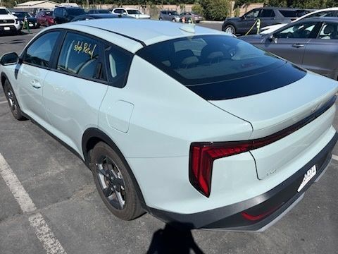 Used 2026 Kia K4 FWD image 9