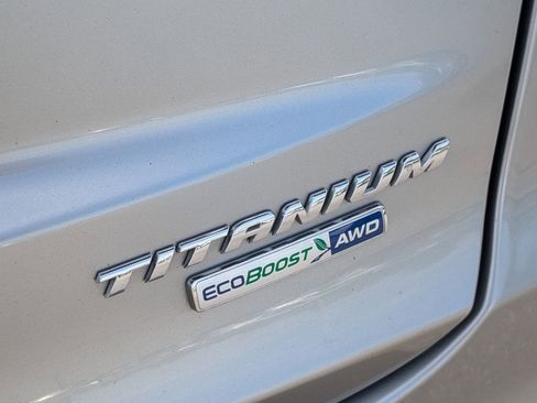 Used 2020 Ford Fusion Titanium AWD/4WD image 5