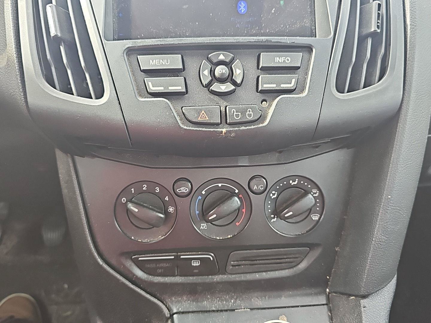 Used 2014 Ford Focus S FWD image 12