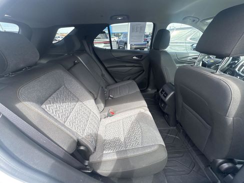 Used 2024 Chevrolet Equinox LT FWD image 12