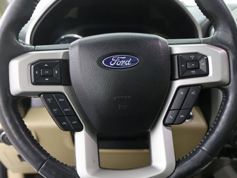 Used 2017 Ford F150 Lariat w/ Equipment Group 502A Luxury image 9