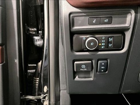 Used 2024 Ford Expedition Limited AWD/4WD image 45