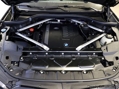 Certified 2022 BMW X6 xDrive40i w/ Executive Package image 42