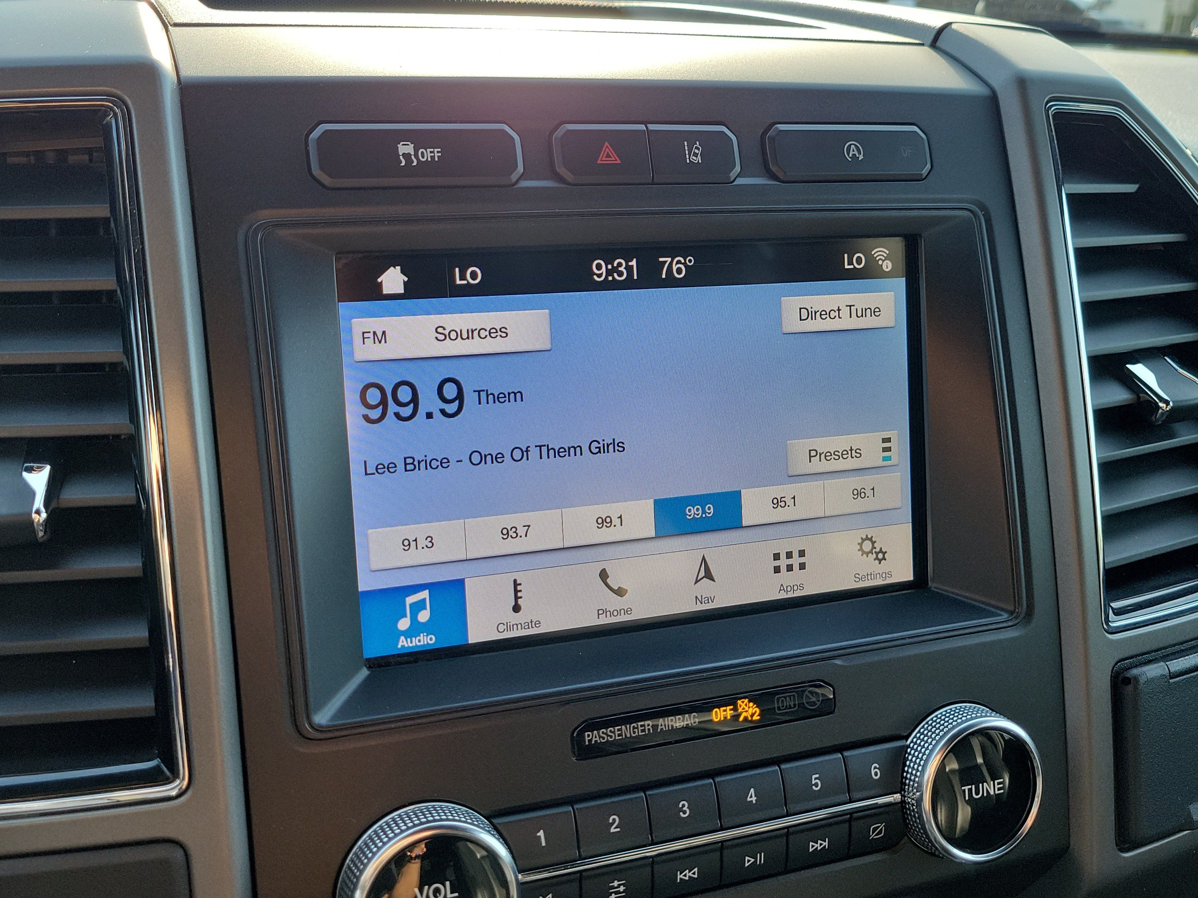 Used 2019 Ford Expedition XLT w/ Equipment Group 202A RWD image 32