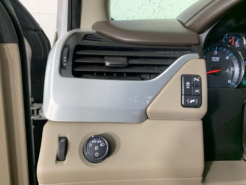 Used 2018 GMC Yukon SLT RWD image 12