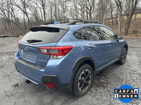 Used 2022 Subaru Crosstrek 2.0i Premium w/ Moonroof Package image 3