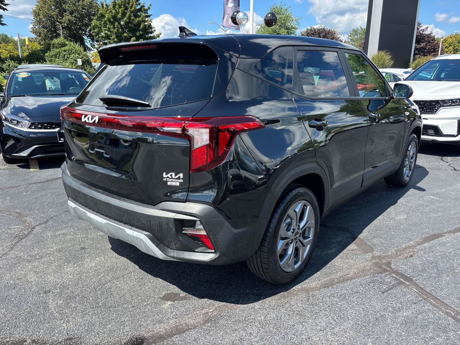 Used 2024 Kia Seltos LX AWD/4WD image 5