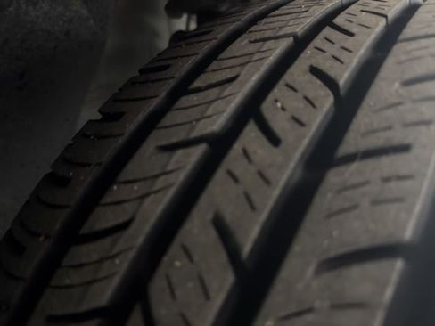 Used 2016 Volkswagen Tiguan SE image 34