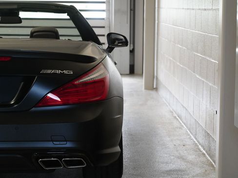 Used 2013 Mercedes-Benz SL 63 AMG image 14