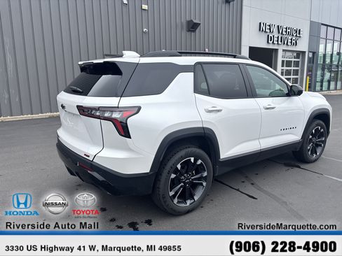 Used 2025 Chevrolet Equinox RS w/ Safety and Technology Package AWD/4WD image 9