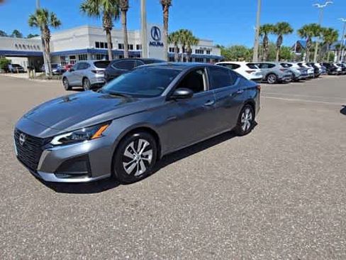 Used 2024 Nissan Altima 2.5 S FWD image 4