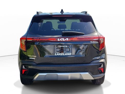Used 2025 Kia Seltos S FWD image 6
