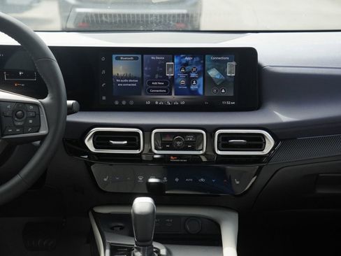 New 2026 Nissan Sentra SL FWD image 20